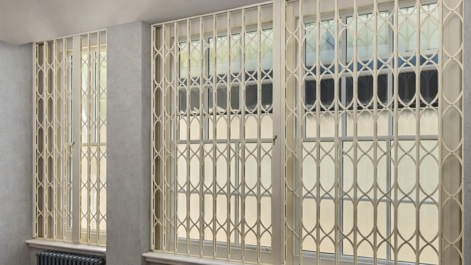 Collapsible grille Ref G1