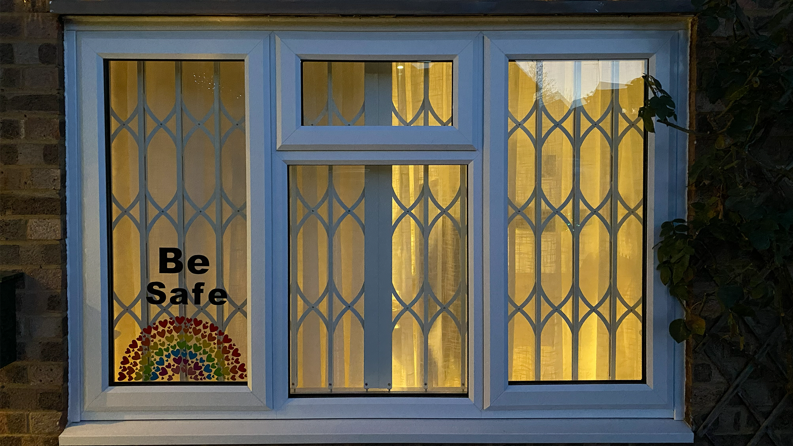 Collapsible grille Ref G4