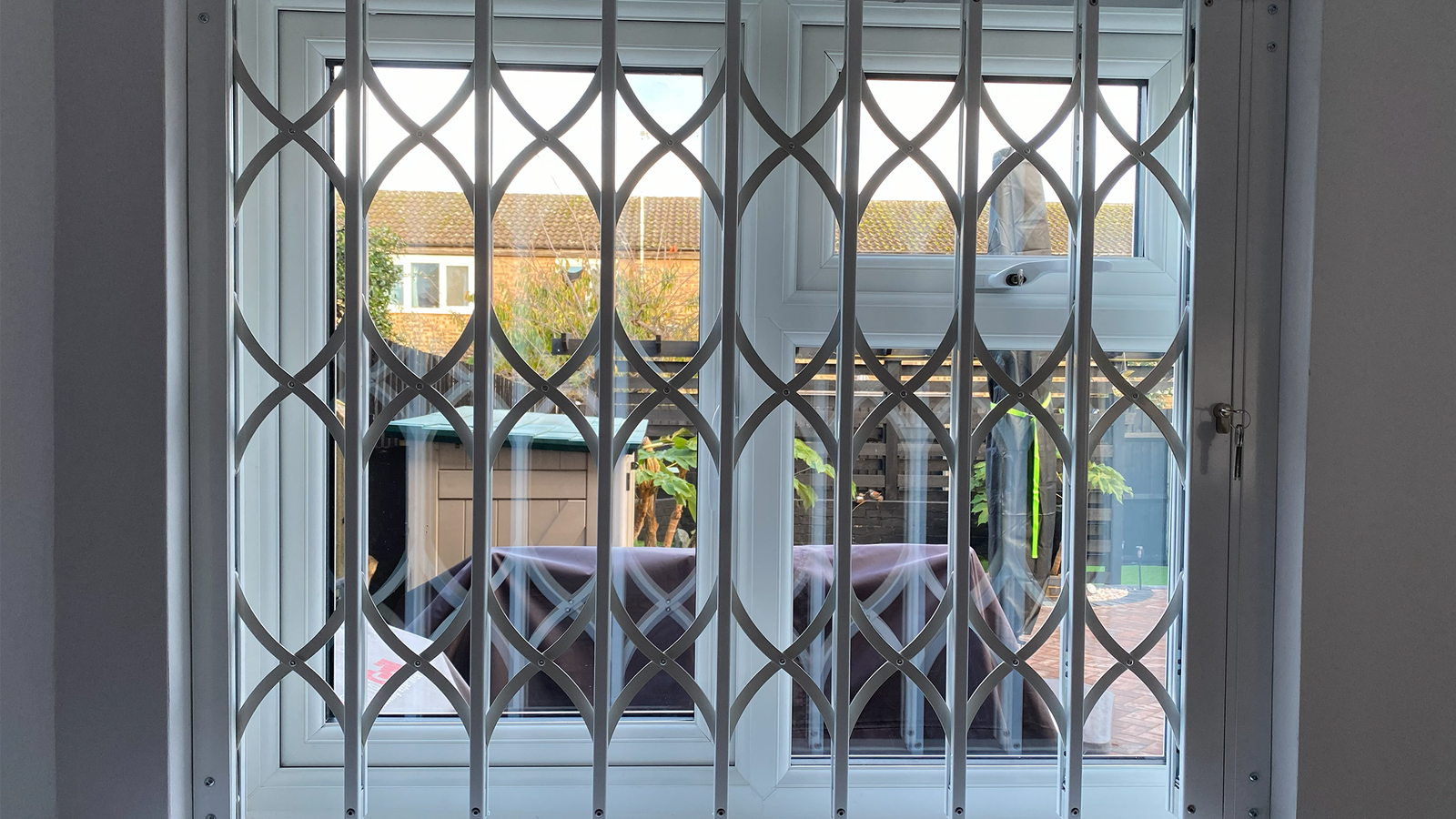 Collapsible grille Ref G27