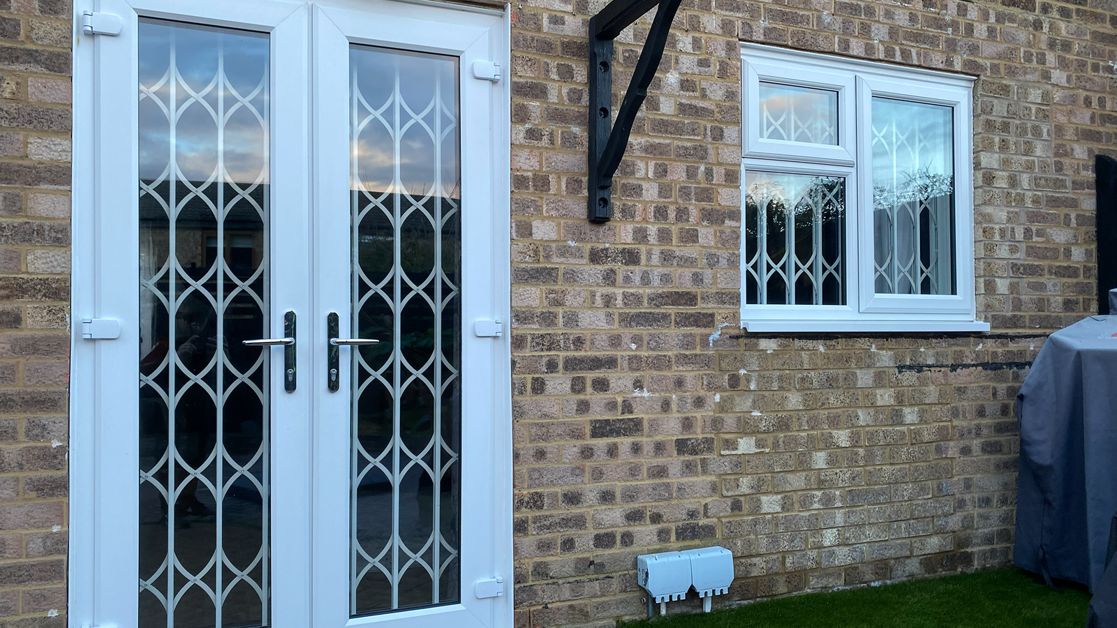 Collapsible grille Ref G25